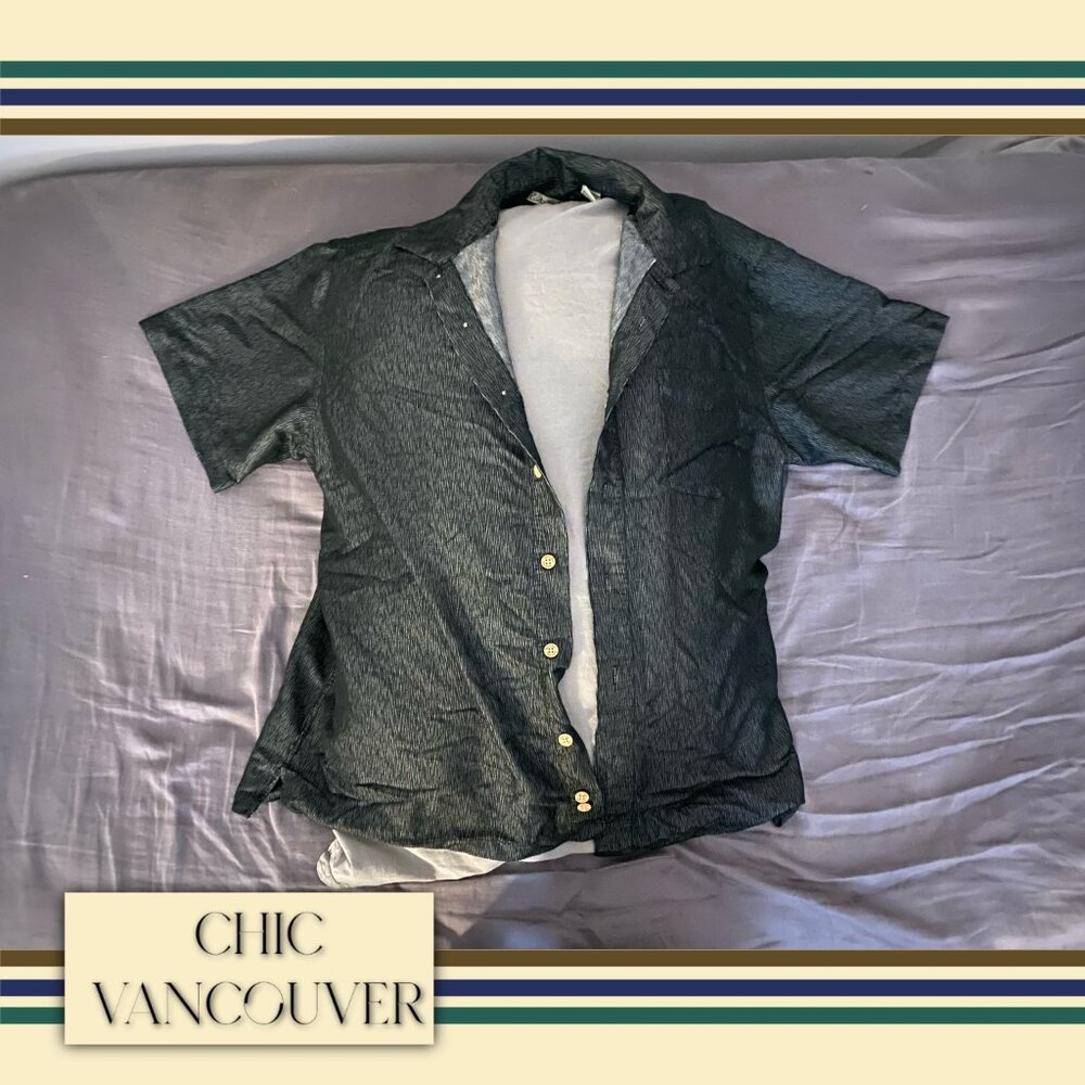 Unique Rayon Button down t-shirt - Picture 2 of 2